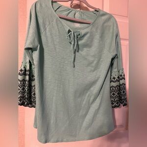 Women's Light Green Top with Black Patterned Sleeves